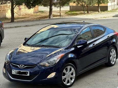 Hyundai Elantra 2012
