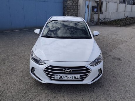 Hyundai Elantra 2018