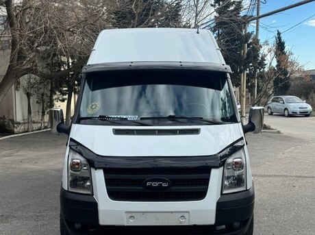Ford Transit 2011