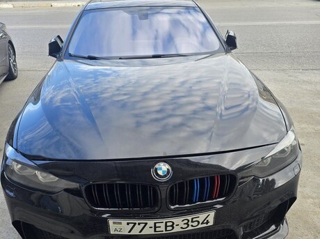 BMW 330 2015