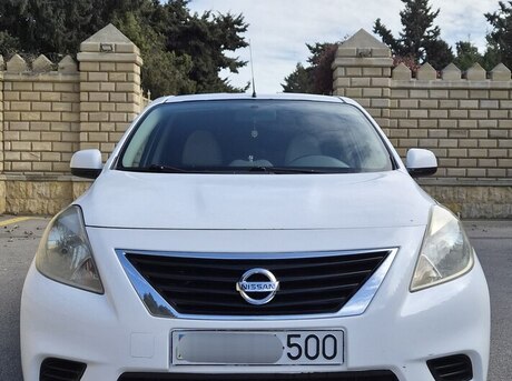 Nissan Sunny 2012