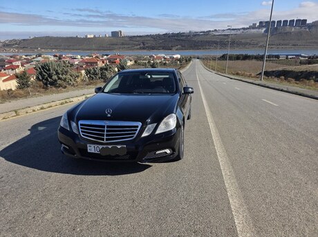 Mercedes E 220
