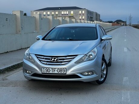 Hyundai Sonata 2010