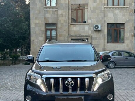 Toyota Land Cruiser Prado 2012