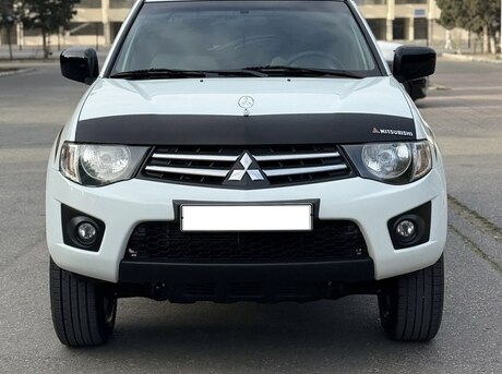 Mitsubishi L200 2014