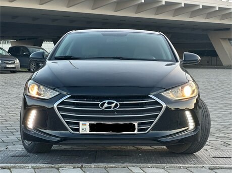 Hyundai Elantra 2016