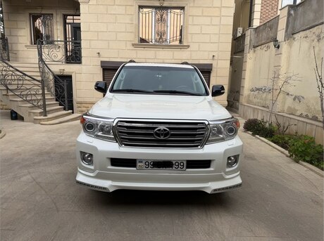 Toyota Land Cruiser 2012