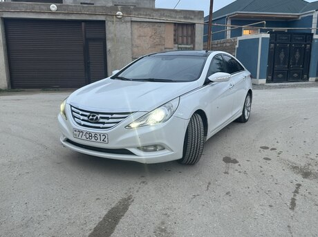 Hyundai Sonata 2010
