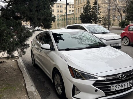 Hyundai Elantra 2020