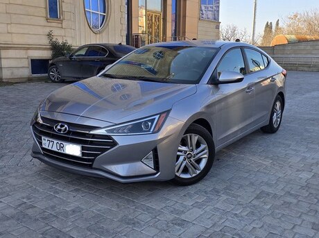 Hyundai Elantra 2019