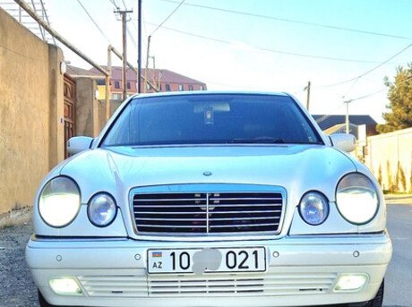 Mercedes E 430