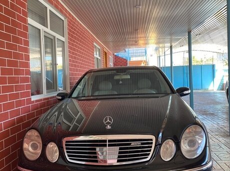 Mercedes E 240 2004