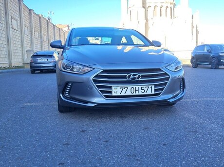 Hyundai Elantra 2017