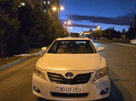 Toyota Camry 2010