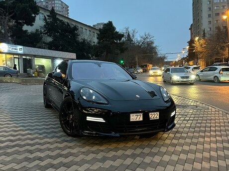 Porsche Panamera 4 2013