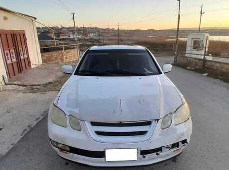 Mitsubishi Airtrek 2001