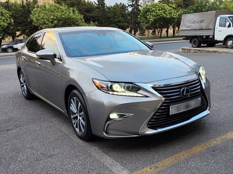 Lexus ES 300h