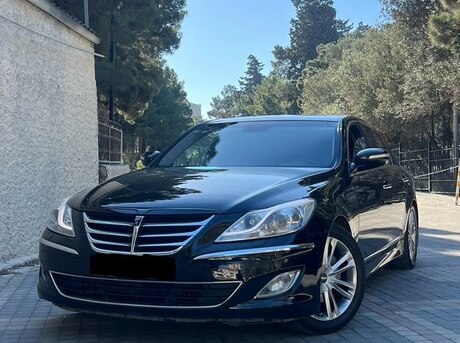 Hyundai Genesis 2013
