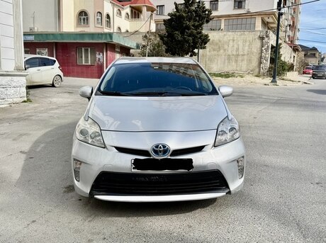 Toyota Prius 2015