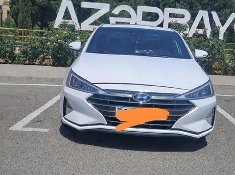 Hyundai Elantra 2019