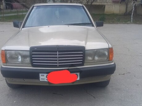Mercedes 190 1990