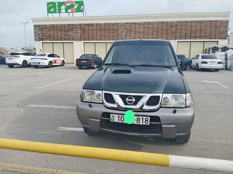 Nissan Terrano 2003