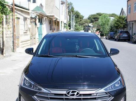 Hyundai Elantra 2019