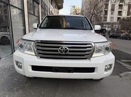 Toyota Land Cruiser 2013