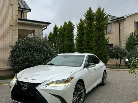 Lexus ES 300h 2020