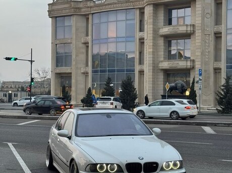 BMW 530 2001