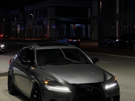 Lexus  2016