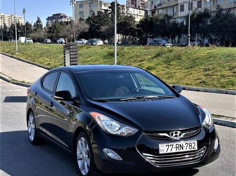 Hyundai Elantra 2012