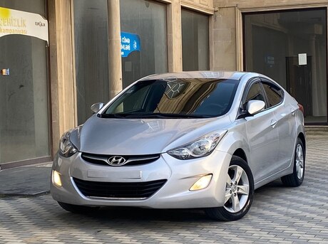 Hyundai Elantra 2013