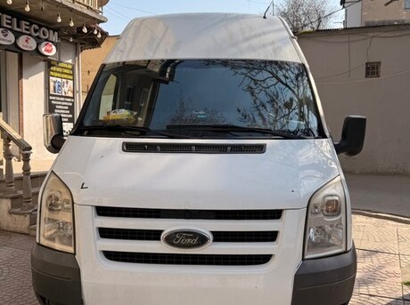 Ford Transit 2011