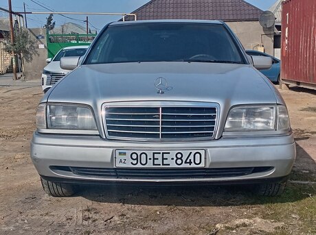 Mercedes C 220