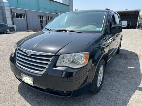 Chrysler  2010