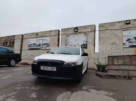 Mitsubishi Lancer 2011