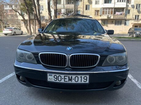 BMW 730