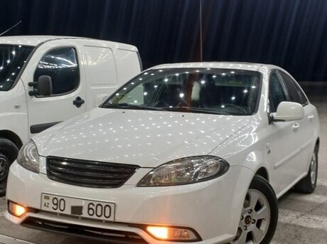 Daewoo Gentra 2014