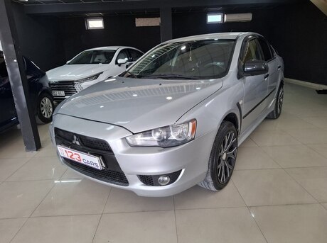 Mitsubishi Lancer
