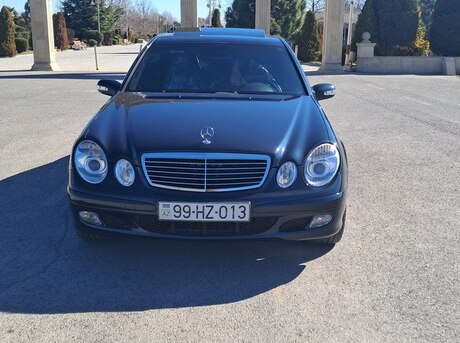 Mercedes E 220 2002