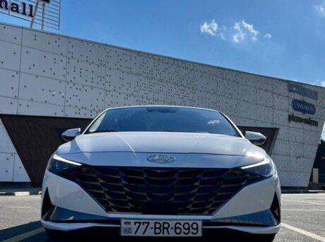Hyundai Elantra 2023