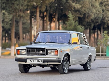 LADA (VAZ) 2107