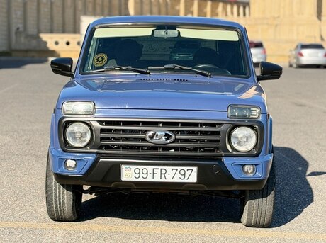LADA (VAZ) Niva 2016