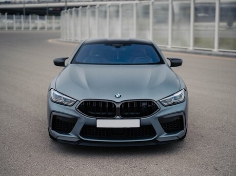 BMW M8