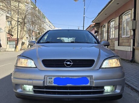 Opel Astra 2000