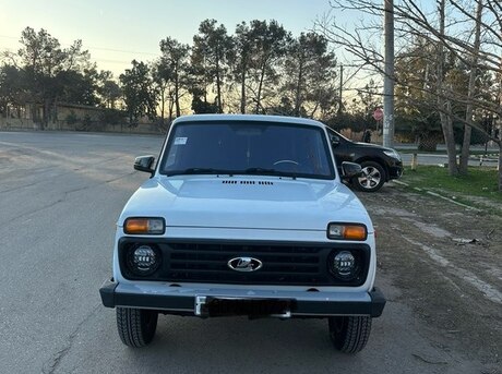 LADA (VAZ) Niva 2012