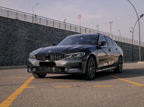 BMW 330 2022