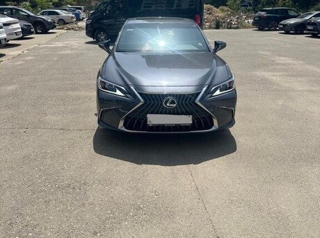 Lexus ES 200 2022