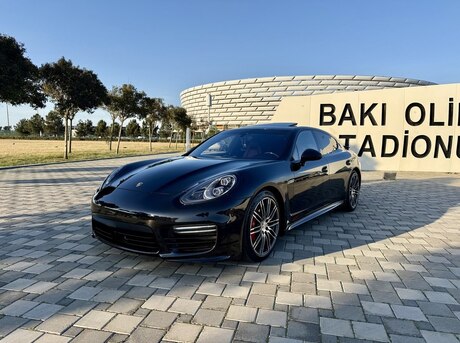Porsche Panamera GTS